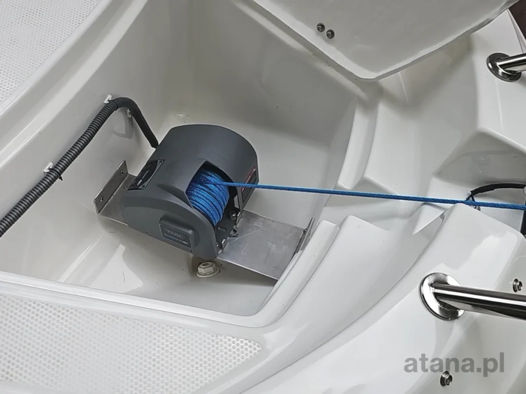 winda kotwiczna trac angler 30 montaz schowek