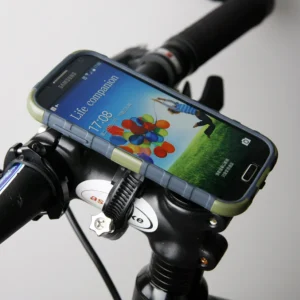 x22k armor x bicykle mount for smartphone mounted on steering gravel bike